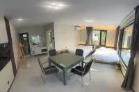 Liu Courtyard Homestay