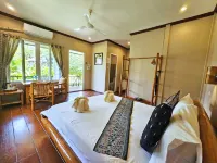 H&V Bungalow Vang Vieng