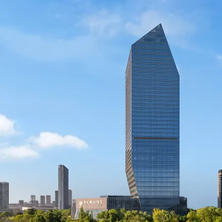 Nanyuan Universe Deluxe Hotel