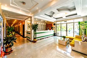 Yaqi Mingyuan · Mingsha Garden Inn (Dunhuang Night Market, Yueyaquan Town)