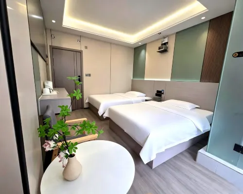 Mercure Hotel(Condine Bus Station) Hotel di Kangding