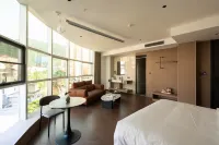 Tianyue Hotel (Longli County Mingmen Times Square)