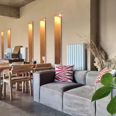 Morning and Evening Art Homestay (Jiangbulake Branch)