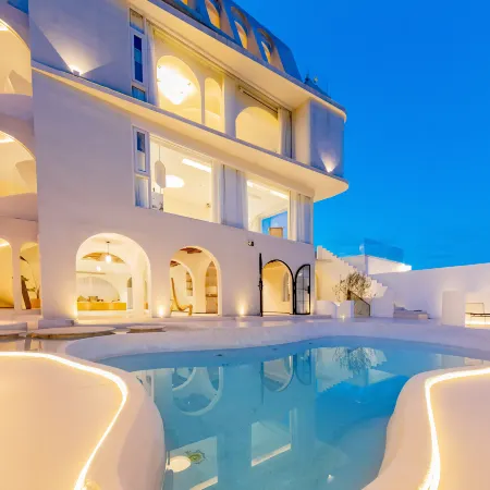 Ye Xu | First-line sea view | Designer vacation accommodation with mountain and sea view pool