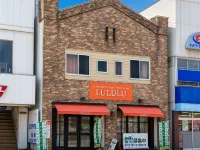 Guesthouse LuLuLu Hotel berhampiran Stesen Asakura