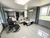 Jinghe · Sanyaoer | Minimal·Design Homestay (Xinjiang Bozhou Jinghe Bajiahu Gas Station) - สัตว์เลี้ยง