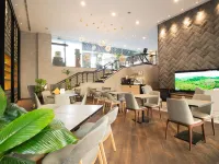 Changi Transit Hotel - Terminal 1 Отели рядом с достопримечательностью «Парк Пасир-Рис»