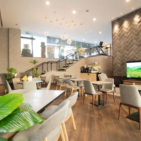 Changi Transit Hotel - Terminal 1 Отели рядом с достопримечательностью «Парк Пасир-Рис»