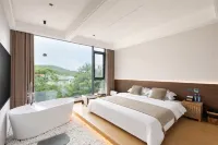 Anji Youxing Courtyard Zhuxi Swim Café Mountain Boutique Stay