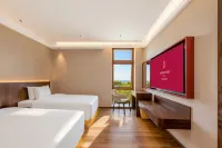 Weihai Rongcheng Jinyue Seaview Garden Hotel - pet friendly