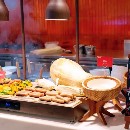 Radisson RED Datong