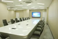 Ni Hao Hotel (Huaibei Railway Station Anbang Fortune Center) - 2-Star