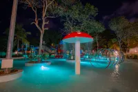 The Langit Duyong Marina Resort - Pools