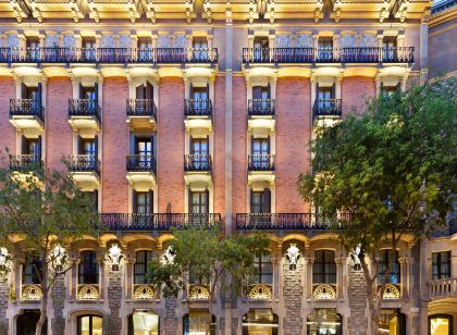 Monument Hotel