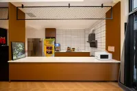 On the Road Hostel (Ancient City Heyang Gate) - 2-Star