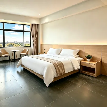 Chengjing Hotel (Lingshui High-Speed Railway Station Haiyun Plaza)