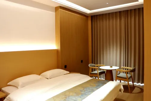 Huagong Grand Hotel - Dağ Manzaralı