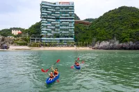 Vela Cat Ba Beach Resort, Flamingo Sea & Sand Residence - Beach