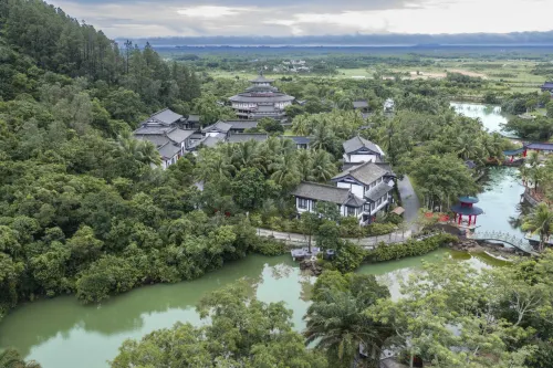 Hainan Wenbifeng Dream Travel Resort - balcony