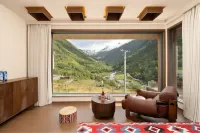 YUNTOUR · Yangshan Secluded Estate (Siguniang Mountain Scenic Area) - น้ำพุร้อน