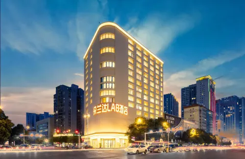 DO A LAND LAB Hotel (Changsha Helong Stadium Wuyi Square Branch) - Layanan Antar-Jemput