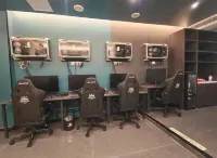Big Snake E-sports Hotel