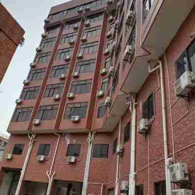 Luxin Hotel (Jinsha Plaza Jinjiang Branch) Hotel Exterior
