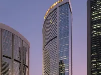 Island Shangri-La, Hong Kong Hotels near SoHo