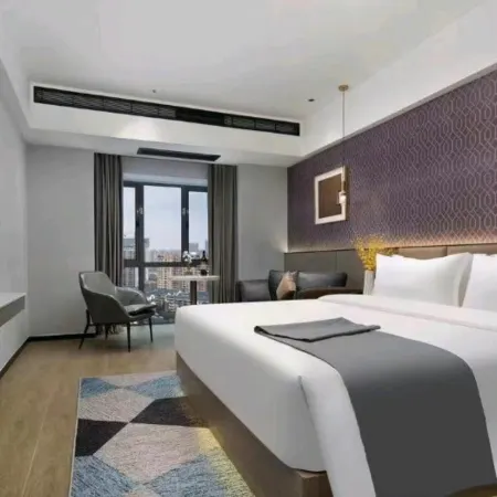 Encounter Movie Hotel (Xinxiang East High-speed Railway Station)