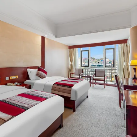 Shiping Tian Yuan Hotel