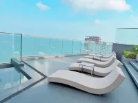 EDGE Sea View Holiday Inn Central Pattaya SEA - Romantic
