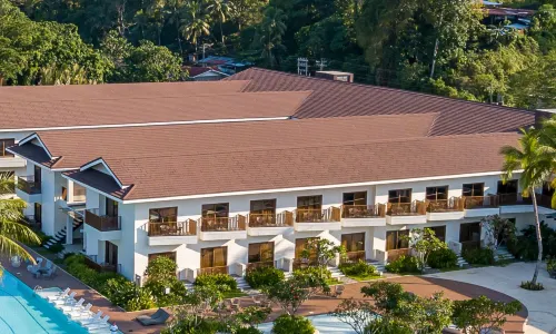 Nouveau Resort