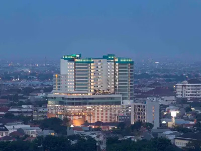 HARRIS Hotel Sentraland Semarang Hotel dekat Threeka Cell ( 3K Cellular )