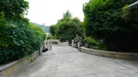 GreenTree Inn Hotel (Zunobligation Chuanbaoyuan City Plaza Branch)