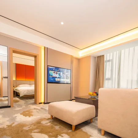 Yisen Hotel (Karamay Xinsi Road Plaza)