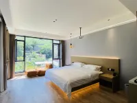 Lixian Mountain Lodge Folk Hotel โรงแรมในหลี่เซียน