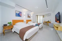 Haizhong Hotel (Sanya Bay Coconut Dream Corridor)