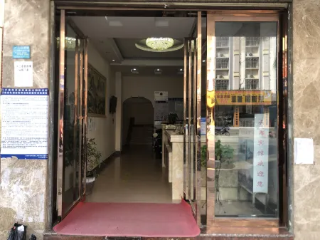 Jinghong Yunxin Hotel Отели рядом с достопримечательностью «Menghanman Tingfota Temple»