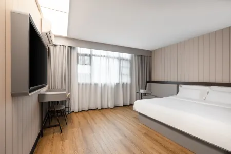 HanTing Hotel (Shenzhen Longhua Subway Station East)