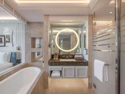 マニフィックキングサイズベッドルーム ソフィテル バンコク スクンビットの写真