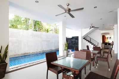 One World One Home Naiharn Hotel Hotel in zona Amazing Phuket Adventures