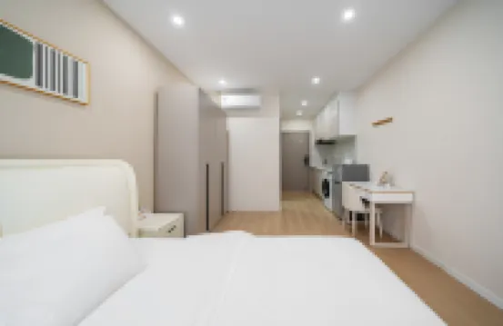 Orange House Apartment (Shanghai New International Expo Center) Hotels near Longyang Road Station