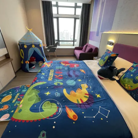 Heyi light luxury hotel
