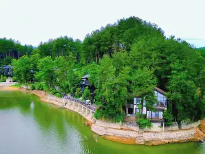 Hanzhong Hongsi Lake Yunmanshan Villa