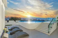 Dali Yupan Hot Spring Sea View Resort Hotel (Erhai Park Branch)