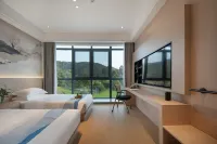 Yingyuan Farm · Anji Yingyuan Tea Manor Hotels in White Tea Viewing Deck