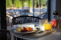 Zenitude La Valadière, Ascend Hotel Collection - Frühstück
