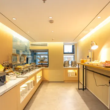 Homeinn·neo (Shanghai Lujiazui Pudong South Road Subway Station)