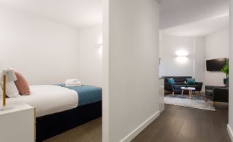 Viridian Apartments in St Albans Serviced Apartments - Abbott House