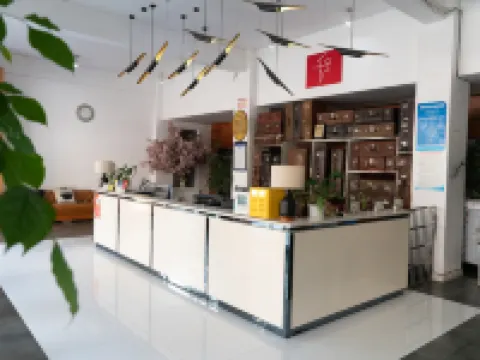 Huaying Qianli Express Hotel Hotels in Huaying